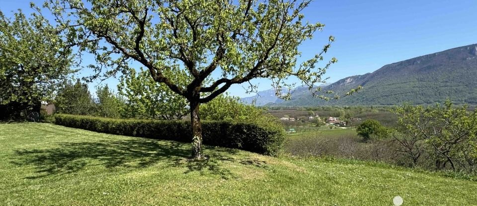 Traditional house 5 rooms of 125 m² in Poliénas (38210)