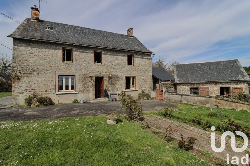 Traditional house 6 rooms of 114 m² in Saint-Victour (19200)