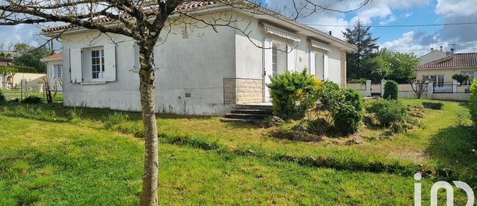 Pavilion 5 rooms of 82 m² in Hiersac (16290)