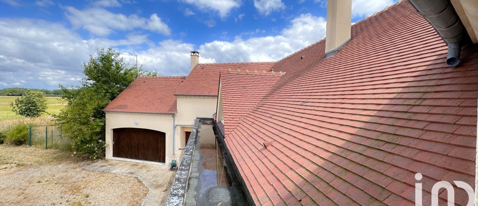 Maison traditionnelle 12 pièces de 270 m² à Villiers-en-Bière (77190)