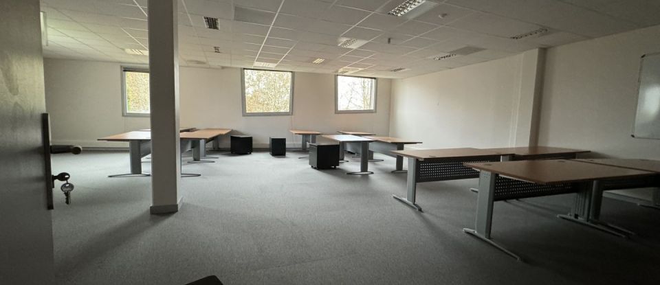 Bureaux de 890 m² à Pau (64000)