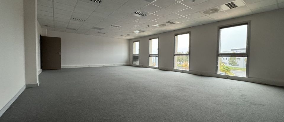 Bureaux de 890 m² à Pau (64000)