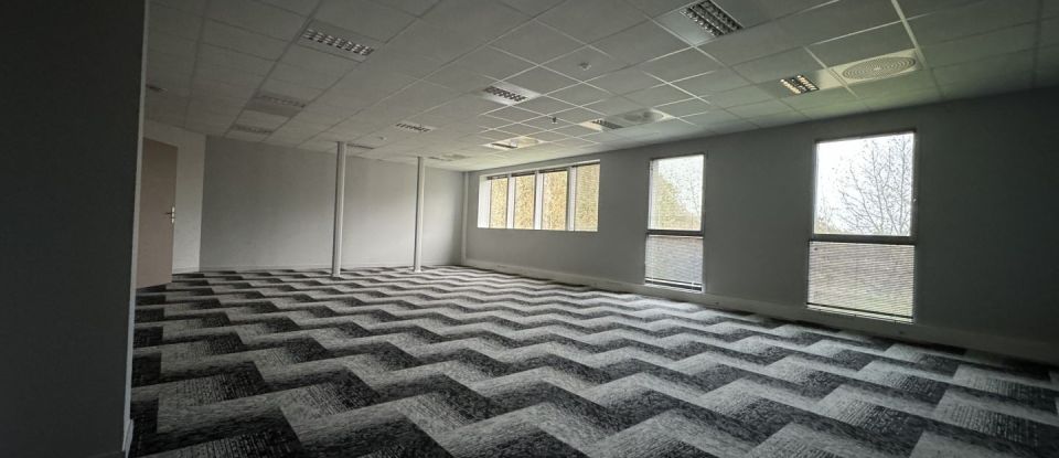 Bureaux de 890 m² à Pau (64000)