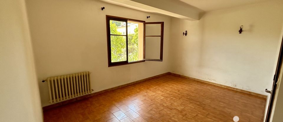 Maison 8 pièces de 208 m² à Fréjus (83600)