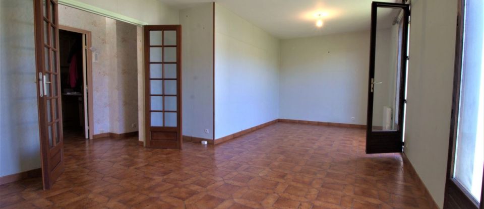 Maison 6 pièces de 122 m² à Beaumont-du-Gâtinais (77890)