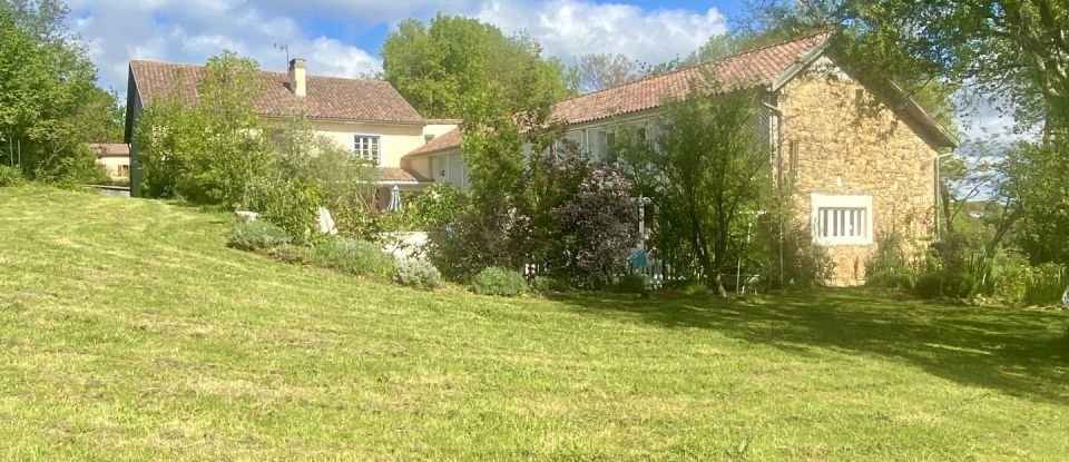 Maison 12 pièces de 384 m² à Lannemezan (65300)