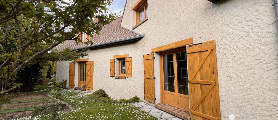 Traditional house 9 rooms of 276 m² in Claye-Souilly (77410)