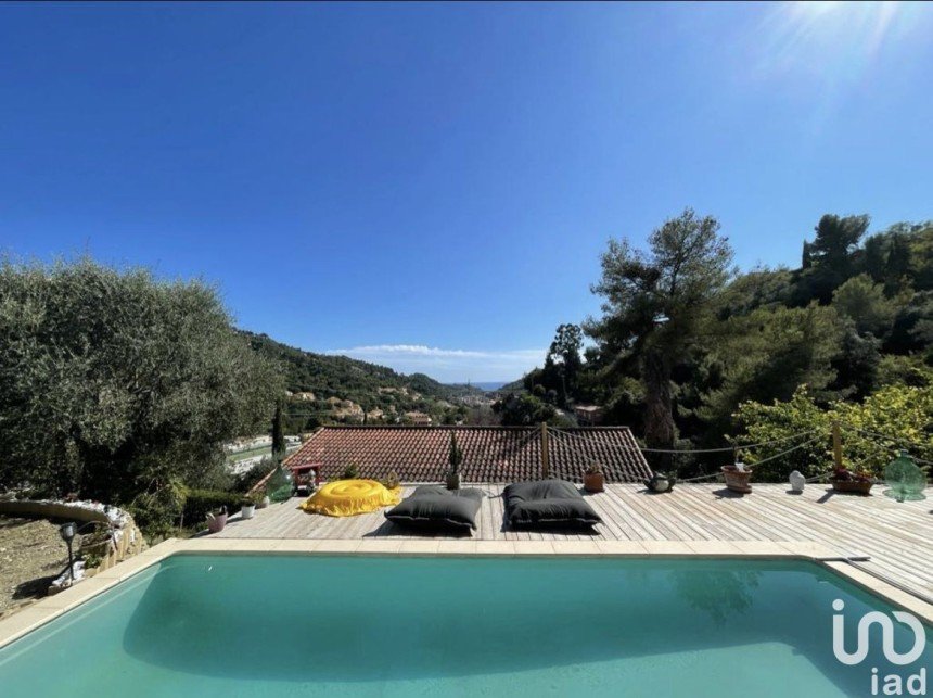 Maison 6 pièces de 127 m² à Menton (06500)