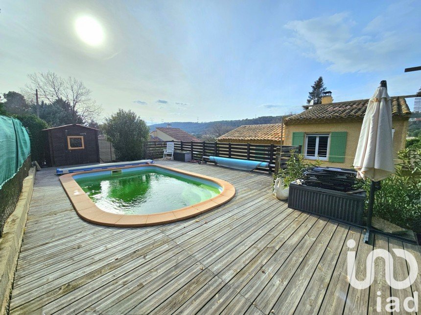 House 6 rooms of 170 m² in Bagnols-sur-Cèze (30200)