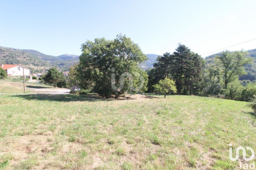 Terrain de 2 550 m² à Saint-Affrique (12400)