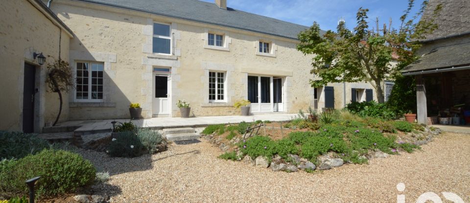 Mansion 5 rooms of 264 m² in La Chapelle-Saint-Martin-en-Plaine (41500)