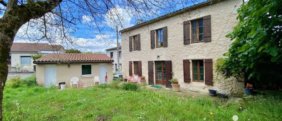 Maison de village 4 pièces de 106 m² à Lavardac (47230)