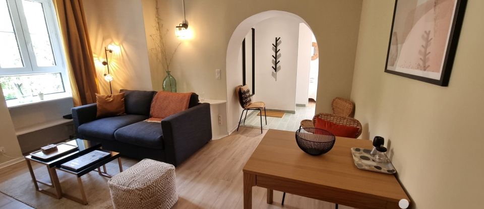 Apartment 2 rooms of 53 m² in Saint-Martin-Vésubie (06450)