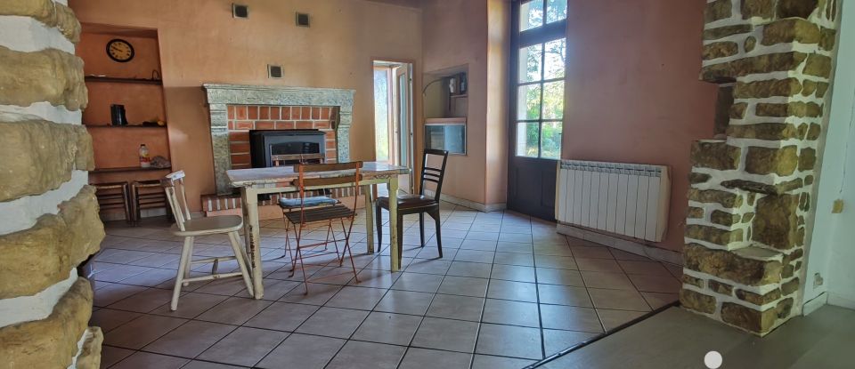 House 4 rooms of 114 m² in L'Hermenault (85570)