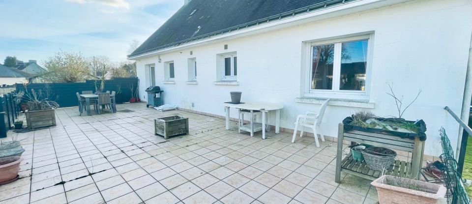 House 6 rooms of 116 m² in Landévant (56690)