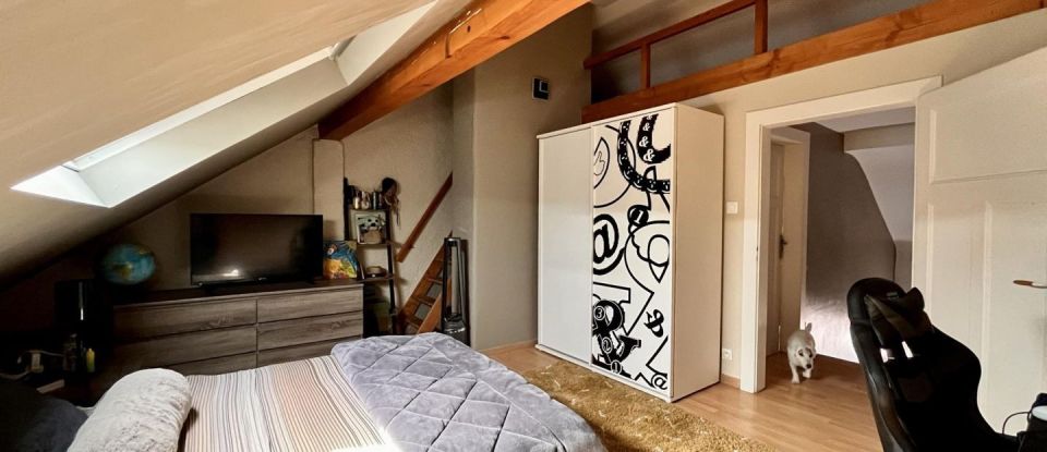 Maison 4 pièces de 91 m² à Nilvange (57240)