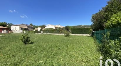 Terrain de 466 m² à Eyguières (13430)