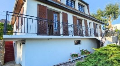 Traditional house 5 rooms of 122 m² in Freneuse (76410)