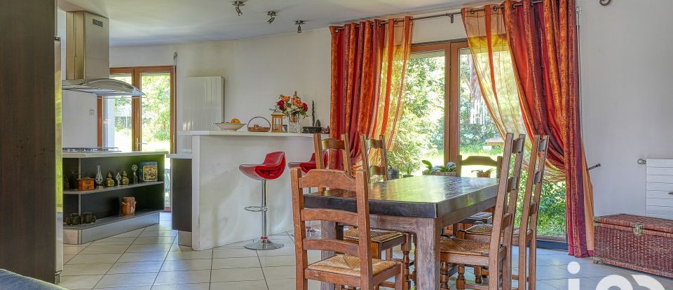 Traditional house 6 rooms of 160 m² in Triel-sur-Seine (78510)