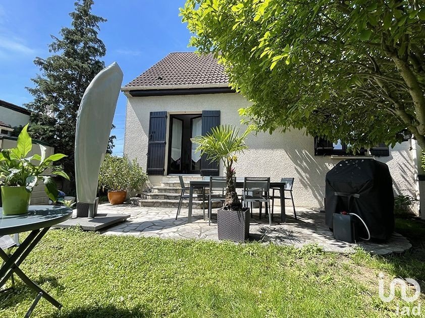 House 5 rooms of 110 m² in Sevran (93270)