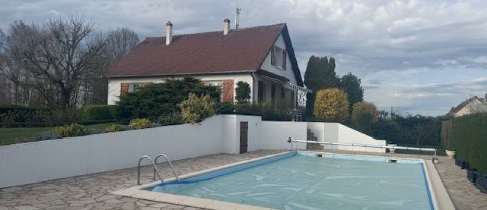 Maison 6 pièces de 135 m² à Le Magny (36400)