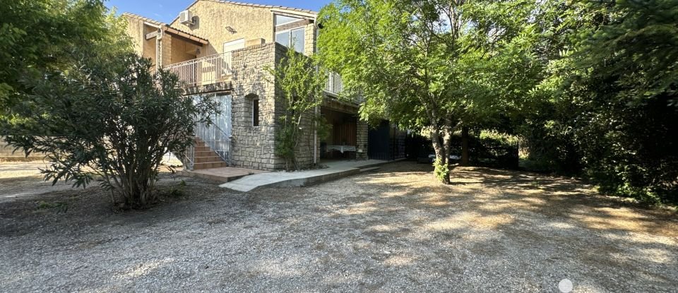 Maison 9 pièces de 280 m² à Vacqueyras (84190)