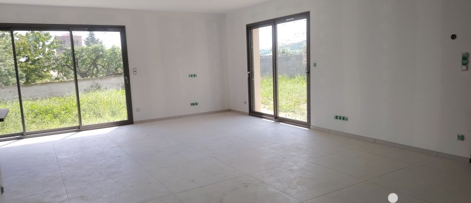 House 4 rooms of 126 m² in Lézigneux (42600)