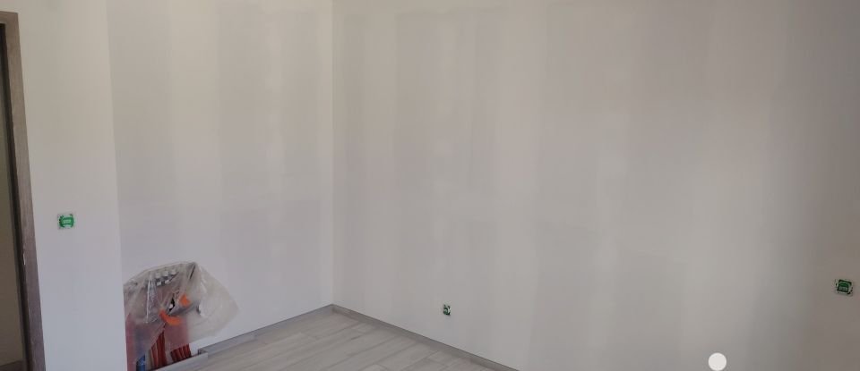 Maison 4 pièces de 126 m² à Lézigneux (42600)