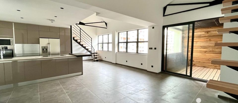 Loft 4 pièces de 98 m² à Saint-Étienne (42000)