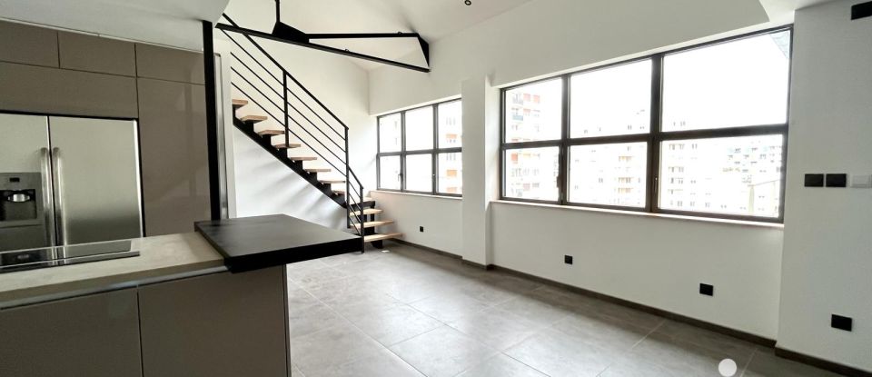 Loft 4 pièces de 98 m² à Saint-Étienne (42000)