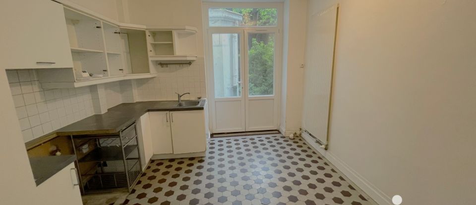 Appartement 3 pièces de 83 m² à Lille (59800)