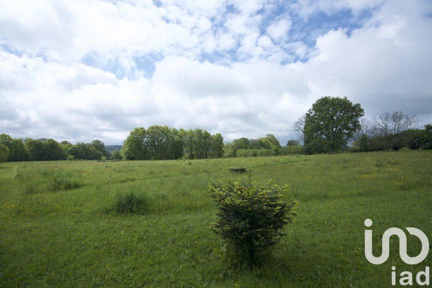 Terrain de 11 431 m² à Saint-Bonnet-Briance (87260)