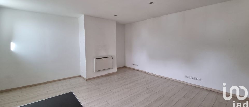 Appartement 2 pièces de 44 m² à Corbeil-Essonnes (91100)