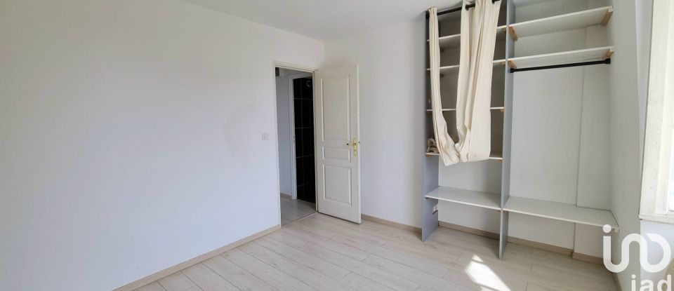 Appartement 2 pièces de 44 m² à Corbeil-Essonnes (91100)