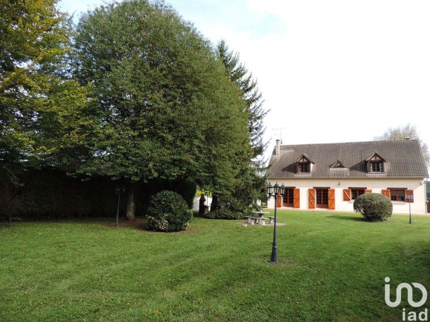 House 6 rooms of 235 m² in Longueville (77650)