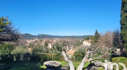 Maison traditionnelle 5 pièces de 154 m² à Brignoles (83170)