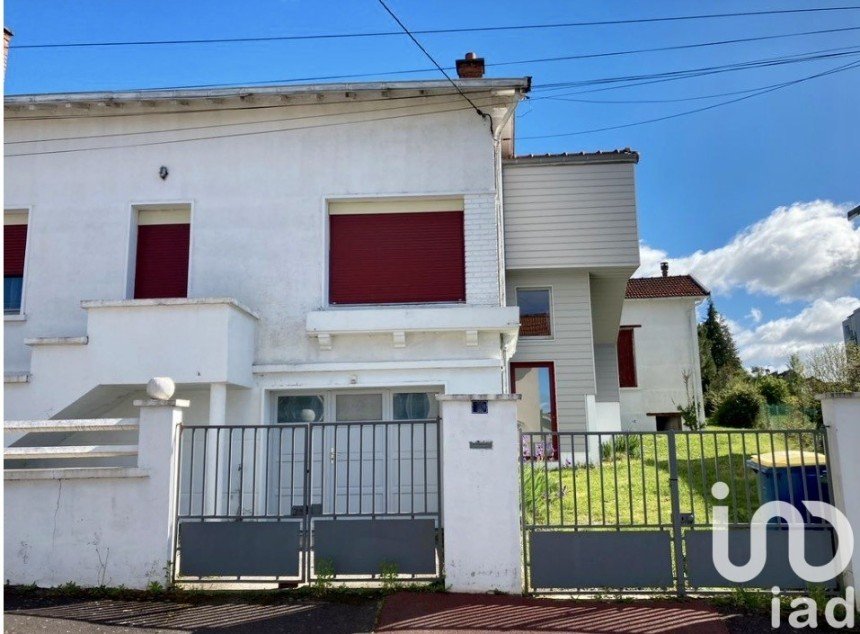 Maison traditionnelle 8 pièces de 300 m² à Limoges (87000)