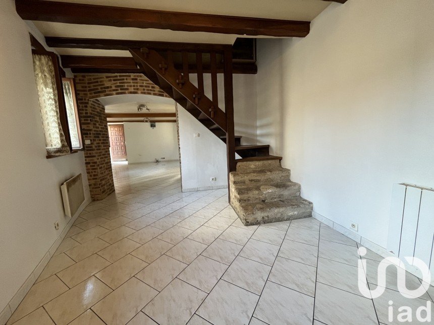 House 5 rooms of 100 m² in Monnerville (91930)