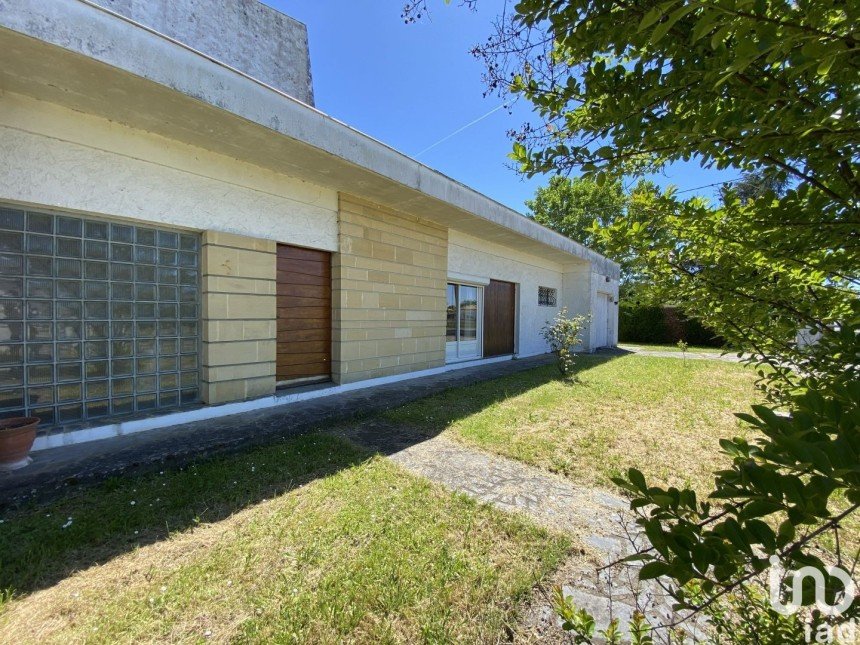 Maison 5 pièces de 136 m² à Pineuilh (33220)