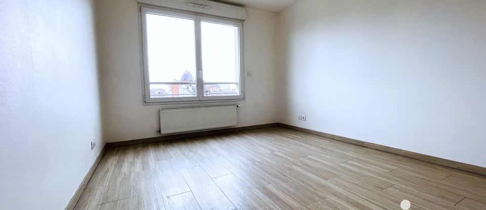 Appartement 5 pièces de 102 m² à Reims (51100)