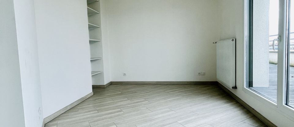 Appartement 5 pièces de 102 m² à Reims (51100)