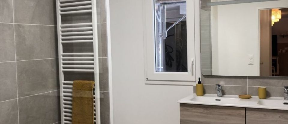 Appartement 4 pièces de 98 m² à Nîmes (30900)