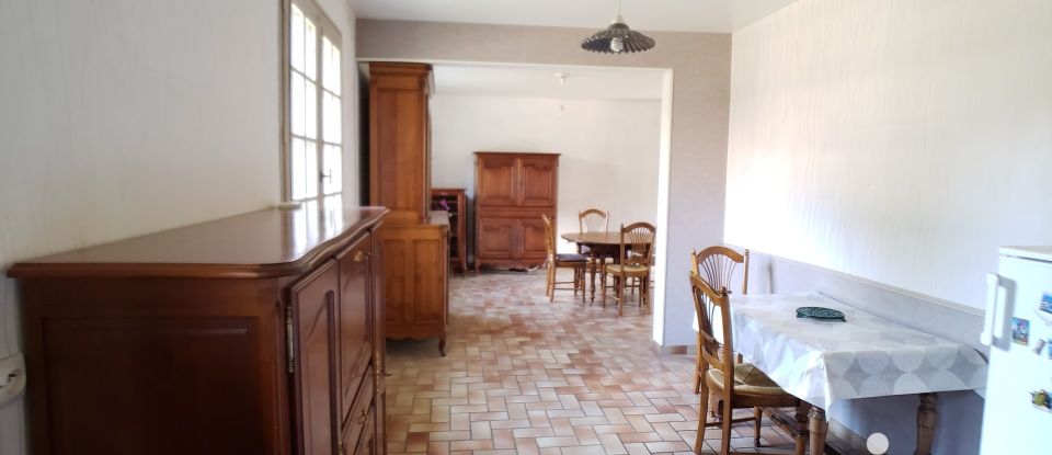 Traditional house 5 rooms of 130 m² in Montfort-le-Gesnois (72450)