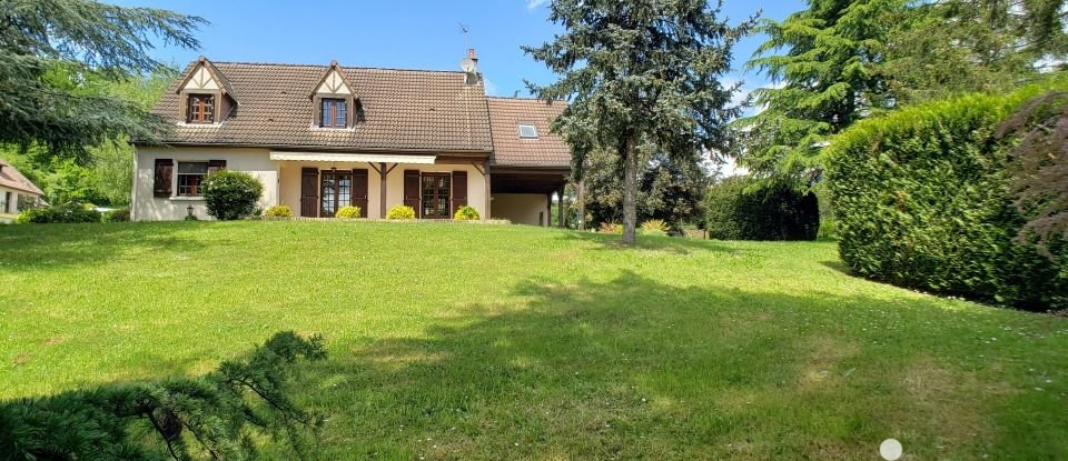 Traditional house 5 rooms of 130 m² in Montfort-le-Gesnois (72450)