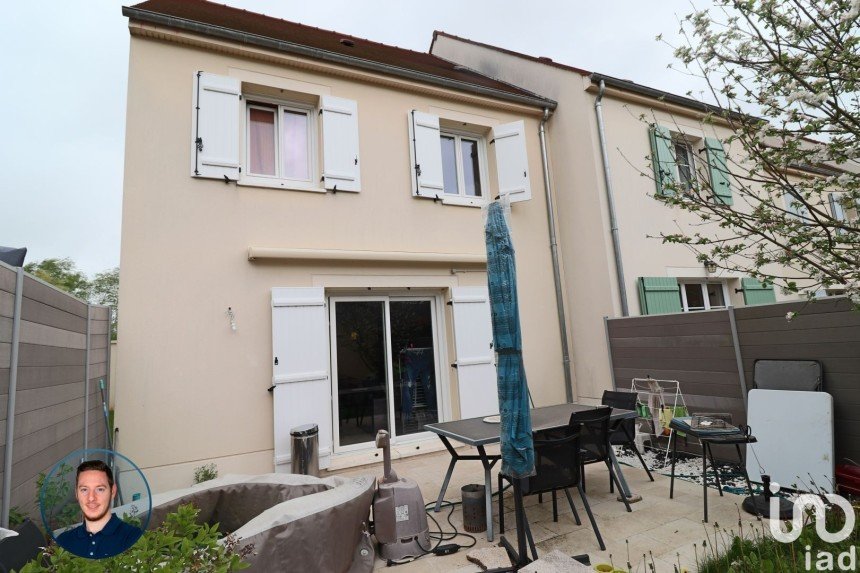 Maison 5 pièces de 84 m² à Houdan (78550)