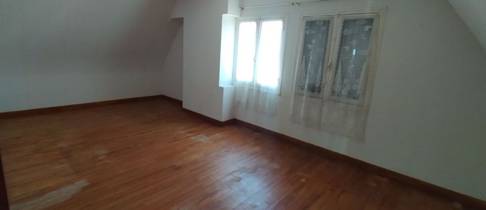 Maison 8 pièces de 130 m² à Pleumeur-Bodou (22560)