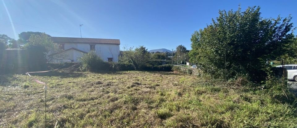 Land of 500 m² in Cambo-les-Bains (64250)