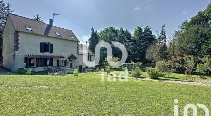 Country house 7 rooms of 212 m² in Lavau (89170)