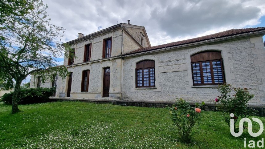 Vente Maison 260m² 12 Pièces à Rouillac (16170) - Iad France