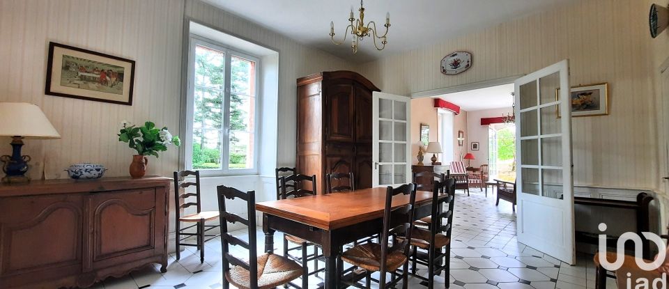 Mansion 13 rooms of 300 m² in Livernon (46320)